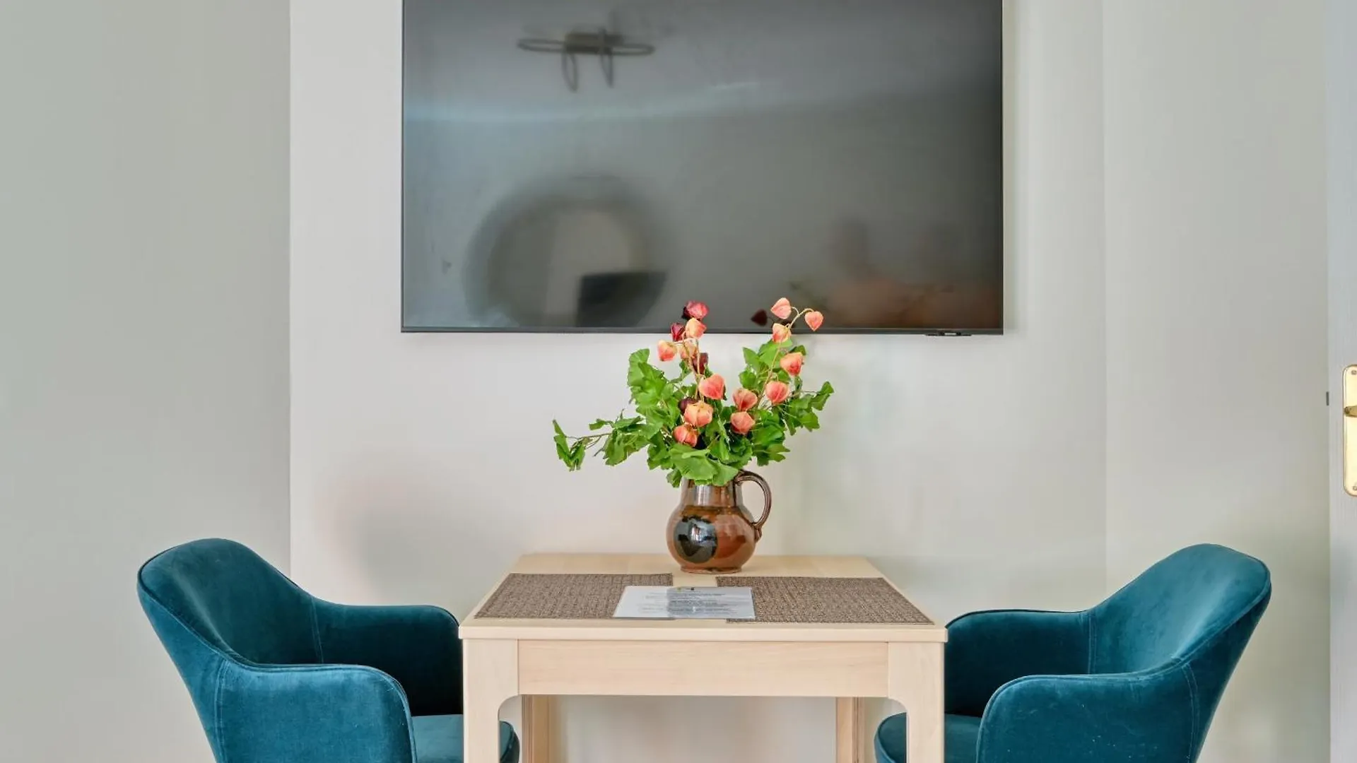 Mirabelle Furnished Flat Apartment Aix-en-Provence