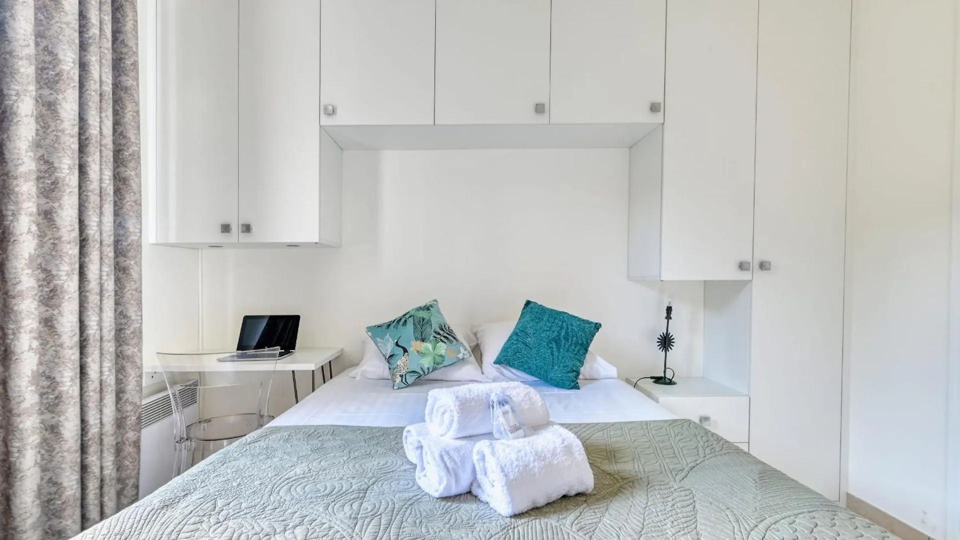 Mirabelle Furnished Flat Apartment Aix-en-Provence 0*,