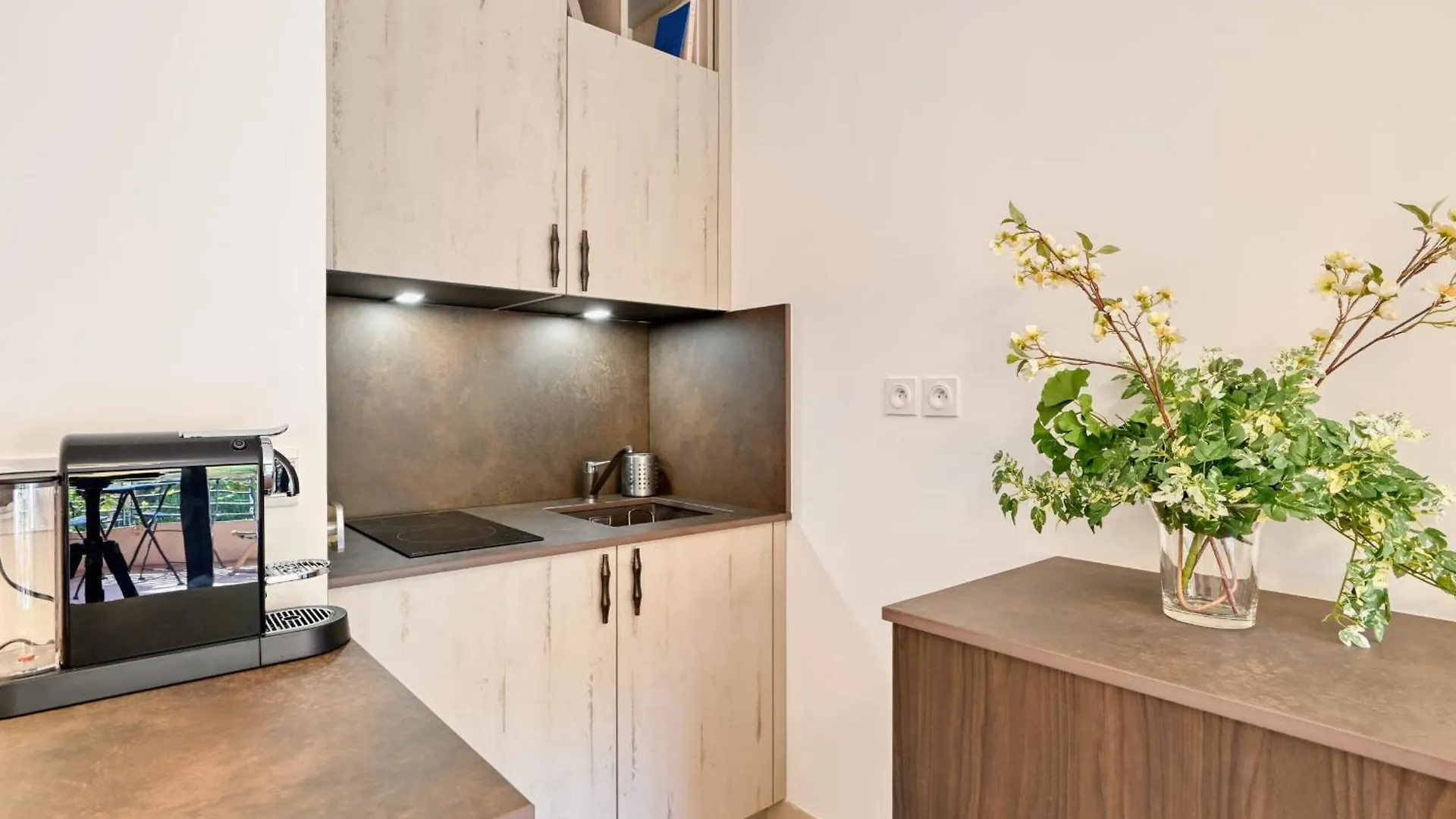 Mirabelle Furnished Flat Apartment Aix-en-Provence France